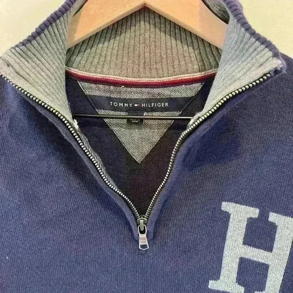 Tommy Hilfiger Men 1/2 Half Zip Mock Turtle Neck H Logo Solid Sweater - Picture 2 of 6